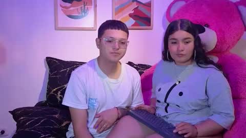 teddy y burbuja online show from October 13, 12:18 pm