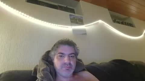 Peter online show from December 1, 6:06 pm