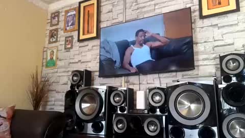 tembaletunyatela online show from October 28, 11:11 am