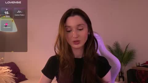 Amina online show from December 19, 10:33 am