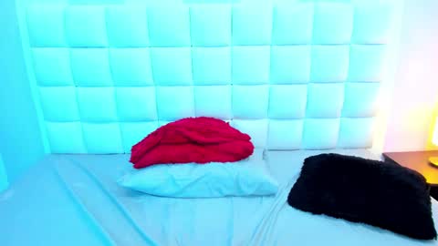 Snapshot of teresasroom_ chatting on March 3, 3:43 pm Teresa online show from March 3, 3:43 pm