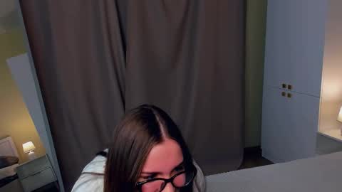 Julia online show from February 5, 6:22 pm