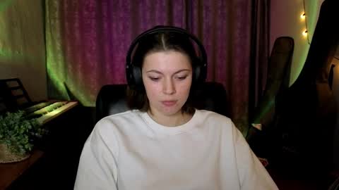 Anny Simpson online show from February 20, 7:05 pm