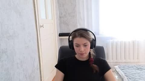 Anny Simpson online show from September 27, 6:22 am