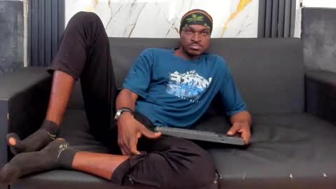 terranze_z online show from January 6, 8:13 pm