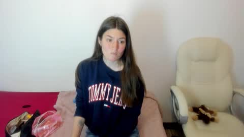 Snapshot of tesa_cute chatting on September 29, 1:04 am tesa online show from September 29, 1:04 am