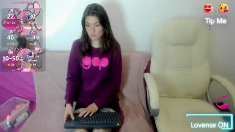 Snapshot of tesa_cute chatting on October 22, 2:37 am tesa online show from October 22, 2:37 am