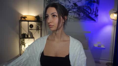 Tessa online show from February 3, 2:43 pm