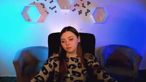 tessa_tea online show from December 1, 11:08 am