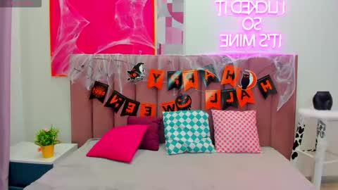 Tessa 3 online show from October 28, 1:28 am