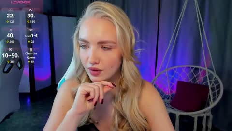 TessaHamilton online show from January 13, 2:47 pm