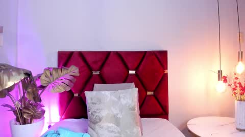 Tessamonroee online show from March 13, 6:55 pm