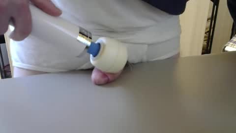 Test the Chat online show from April 1, 9:23 pm