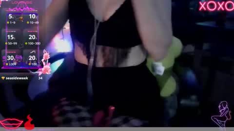 tetherbelle online show from February 25, 5:44 am