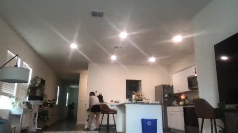 Daphne Summers online show from March 10, 8:02 pm