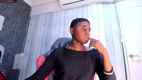 teylor_lovee online show from January 8, 9:09 pm