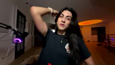 babygirlmami online show from March 19, 3:23 am