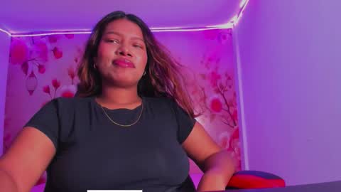 Snapshot of thais_waldrof chatting on October 21, 3:55 am Andreina online show from October 21, 3:55 am
