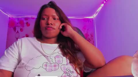 Snapshot of thais_waldrof chatting on October 5, 5:27 am Andreina online show from October 5, 5:27 am