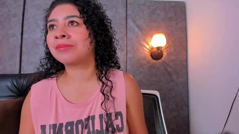 thara webstter online show from April 23, 11:40 am