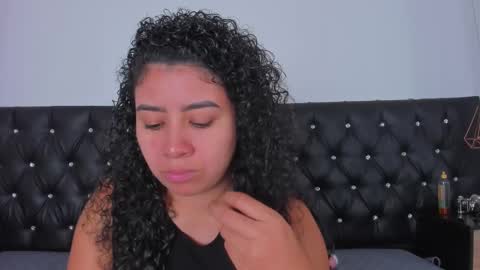 Snapshot of thara_webstter chatting on March 12, 5:38 pm thara webstter online show from March 12, 5:38 pm