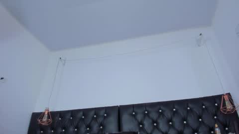 Snapshot of thara_webstter chatting on February 28, 2:42 pm thara webstter online show from February 28, 2:42 pm
