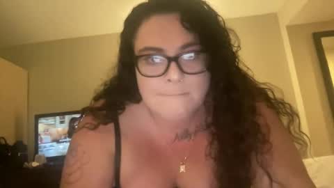 thatbadgirlcat online show from October 1, 5:06 am