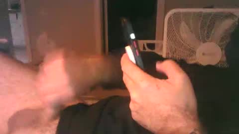 Snapshot of thatdadbod89 chatting on October 29, 7:14 pm thatdadbod89 online show from October 29, 7:14 pm