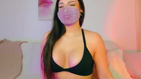 Snapshot of the__sabenna chatting on October 3, 1:52 pm Madina online show from October 3, 1:52 pm