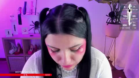 i am Cat  online show from October 31, 7:03 pm