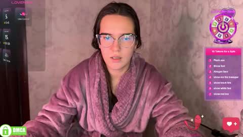 Alice online show from November 17, 11:35 am