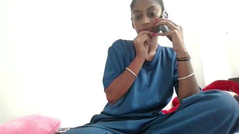 Snapshot of the_right_girl chatting on October 16, 7:08 am Suzan Sexy online show from October 16, 7:08 am