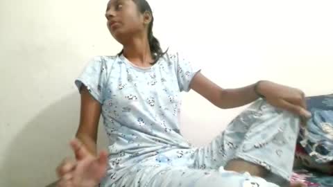 Snapshot of the_right_girl chatting on September 27, 5:49 am Suzan Sexy online show from September 27, 5:49 am