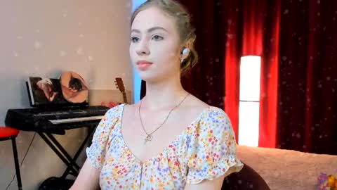 Ally    STREAMING ON TWITCH NOW Check my Twitter for updates online show from February 21, 8:07 am