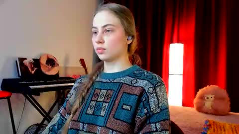 Ally    STREAMING ON TWITCH NOW Check my Twitter for updates online show from November 27, 6:15 pm