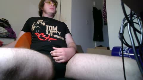 Snapshot of the_vintage_voyeur chatting on October 8, 4:07 am the_vintage_voyeur online show from October 8, 4:07 am