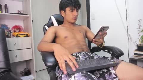 Danny online show from November 2, 10:54 pm