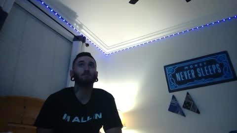 theamezcua98 online show from February 19, 9:50 am