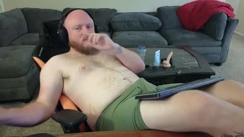 Snapshot of theballboy chatting on October 17, 3:21 am theballboy online show from October 17, 3:21 am