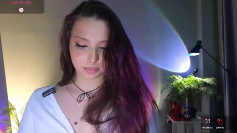 Snapshot of thebbylu chatting on September 29, 3:00 pm Lucy online show from September 29, 3:00 pm