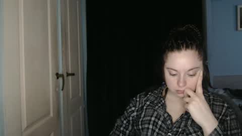 raissa online show from April 6, 2:40 pm