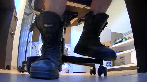 Snapshot of thecowboy_74 chatting on October 13, 11:45 am thecowboy_74 online show from October 13, 11:45 am