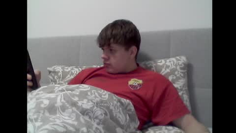 thecuteguy144949 online show from February 15, 6:44 pm