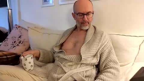 Snapshot of thedeardaddy chatting on January 26, 3:58 pm Venice man online show from January 26, 3:58 pm