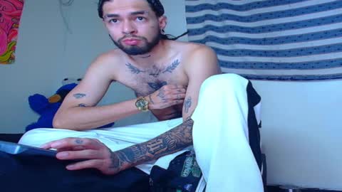 independent Model online show from February 23, 11:04 pm