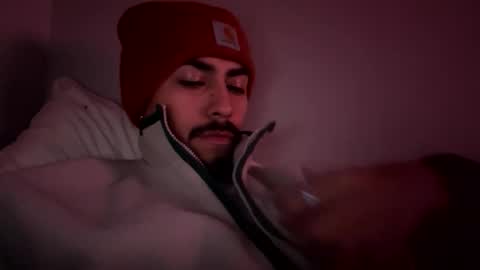 theglorious2002 online show from November 4, 6:04 am