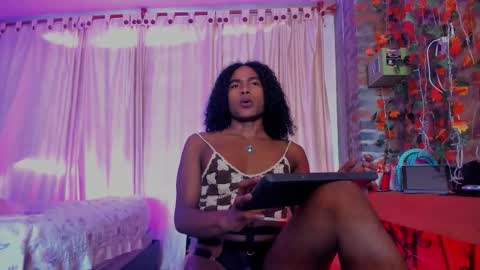 Goldie online show from January 18, 9:35 pm