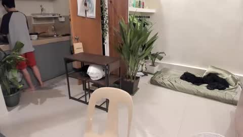 Green online show from November 18, 5:49 pm