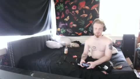 fuzzyfox online show from September 22, 5:06 pm