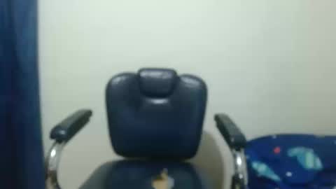 thehousedog online show from October 17, 3:54 am